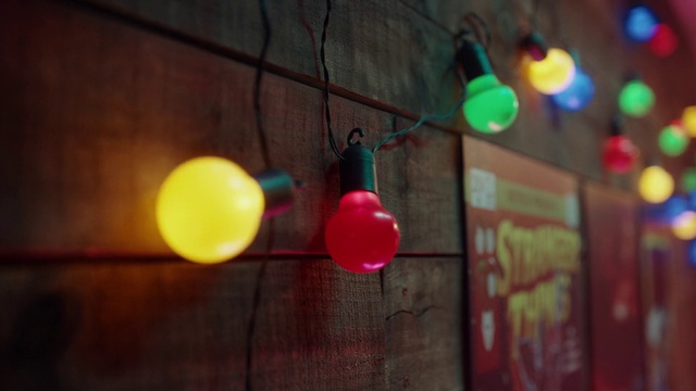 Video Reference: Colorfulness, Orange, Amber, Red, Tints and shades, Fixture, Magenta, Wood, Glass, Space