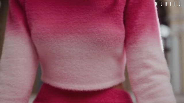 Video Reference: Shoulder, Shorts, Neck, Purple, Sleeve, Pink, Sportswear, Violet, Finger, Thigh