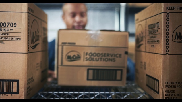 Video Reference: Smile, Packing materials, Shipping box, Carton, Packaging and labeling, Cardboard, Package delivery, Font, Eyelash, Box