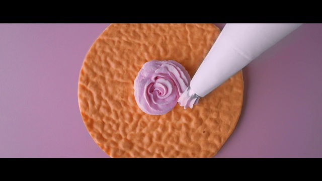 Video Reference: Hand, Petal, Human body, Purple, Pink, Violet, Headgear, Plant, Finger, Magenta