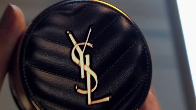 Video Reference: Automotive tire, Hat, Finger, Audio equipment, Personal protective equipment, Font, Gadget, Wrist, Circle, Automotive wheel system