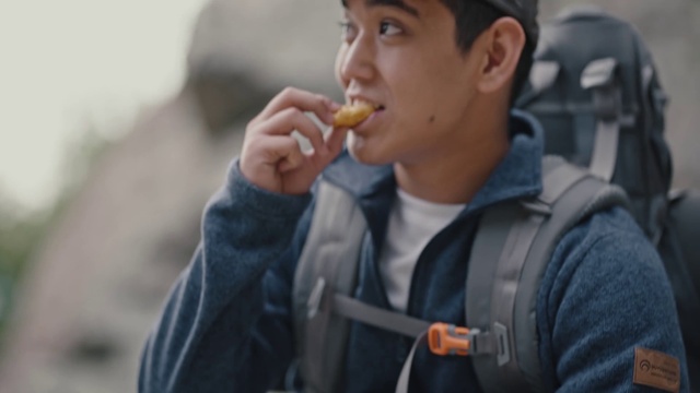 Video Reference: Food, Jaw, Gesture, Food craving, Cuisine, Street fashion, Biting, Fast food, Finger food, Travel