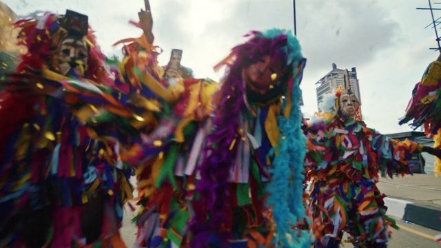 Video Reference: Cloud, Daytime, Sky, Purple, Entertainment, Performing arts, Event, Fun, Art, Magenta