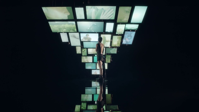 Video Reference: Fixture, Rectangle, Wood, Tints and shades, Symmetry, Glass, Ceiling, Transparent material, Shade, Light fixture