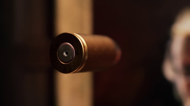 Video Reference: Gas, Audio equipment, Dead bolt, Door, Cylinder, Gadget, Circle, Wood, Event, Door handle