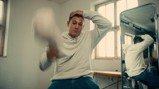 Video Reference: Jaw, Sleeve, Flash photography, Gesture, T-shirt, Beard, Elbow, Happy, Waist, Fun