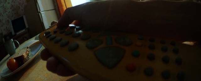 Video Reference: Input device, Game controller, Finger, Musical instrument, Peripheral, Gadget, Guitar accessory, Handheld game console, Icing, Food