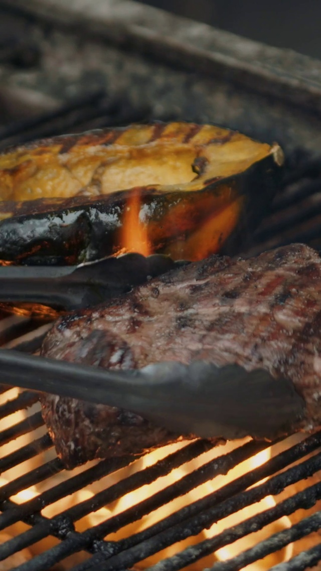 Video Reference: Wood, Flame, Cuisine, Charcoal, Fire, Cooking, Ingredient, Dish, Heat, Ash