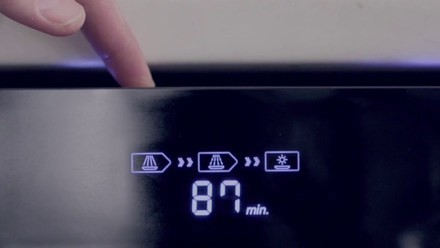 Video Reference: Gesture, Watch, Font, Automotive lighting, Gas, Electric blue, Display device, Digital clock, Gadget, Auto part