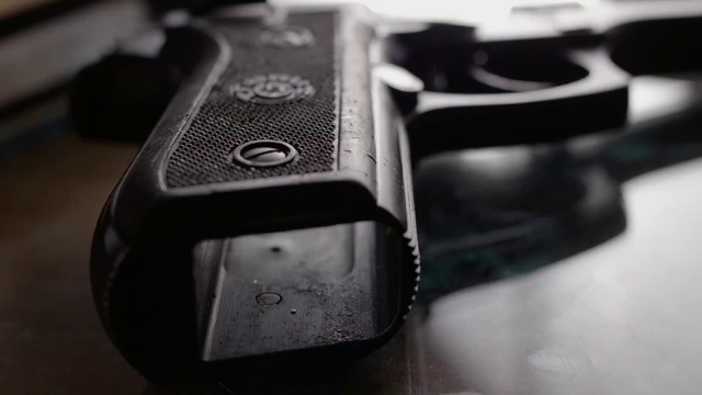 Video Reference: Communication Device, Portable communications device, Telephony, Bumper, Gesture, Grey, Everyday carry, Mobile device, Material property, Cameras & optics