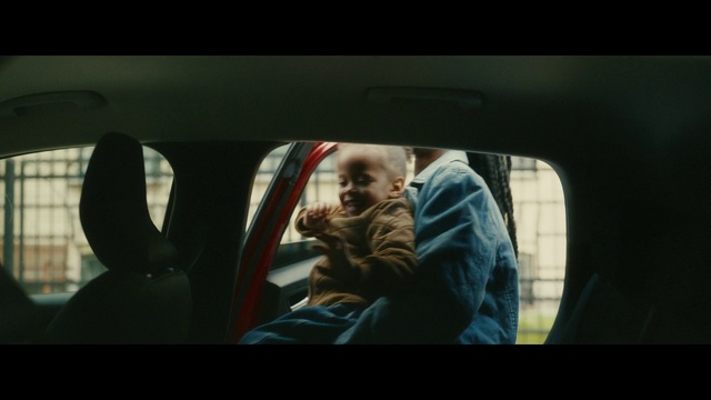 Video Reference: Mirror, Automotive mirror, Car, Automotive lighting, Automotive design, Mode of transport, Motor vehicle, Rear-view mirror, Vehicle door, Automotive exterior