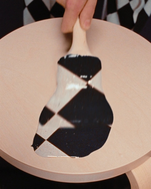 Video Reference: Dishware, Art, Table, Serveware, Triangle, Wood, Plate, Circle, Comfort food, Craft