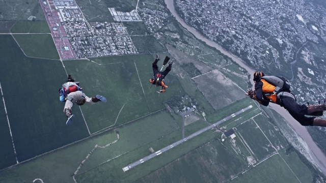 Video Reference: Sports equipment, Parachuting, Sports, Parachute, Leisure, Recreation, Windsports, Air sports, Slope, Air travel