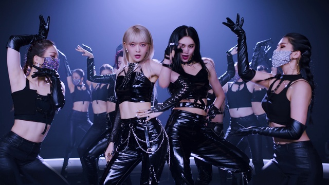 Video Reference: Band plays, Purple, Latex clothing, Entertainment, Latex, Musician, Performing arts, Concert, Music, Thigh