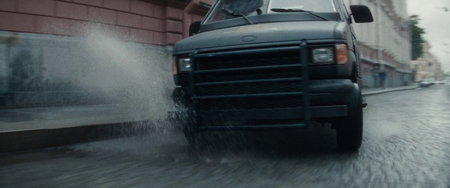 Video Reference: Automotive parking light, Car, Land vehicle, Wheel, Tire, Vehicle, Grille, Automotive lighting, Automotive tire, Hood