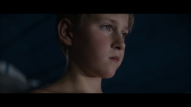 Video Reference: Nose, Cheek, Lip, Eyelash, Human body, Flash photography, Ear, Jaw, Neck, Gesture