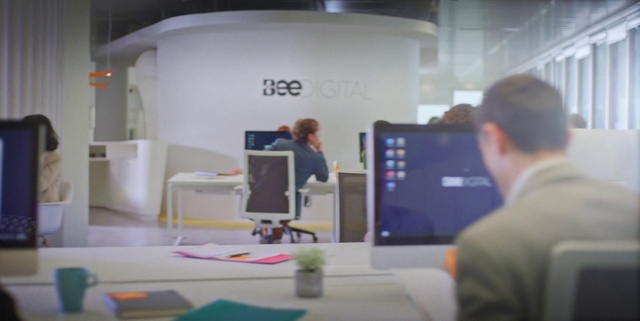 Video Reference: Computer, Personal computer, Computer monitor, Peripheral, Desk, Engineering, Gadget, Table, Display device, Electronic device