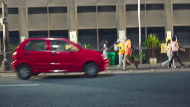 Video Reference: Tire, Vehicle, Wheel, Car, Motor vehicle, Automotive lighting, Automotive tire, Automotive design, Alloy wheel, Asphalt