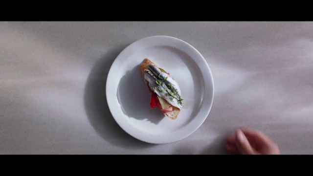 Video Reference: Food, Dishware, Liquid, Tableware, Recipe, Ingredient, Automotive lighting, Comfort food, Cutlery, Cuisine