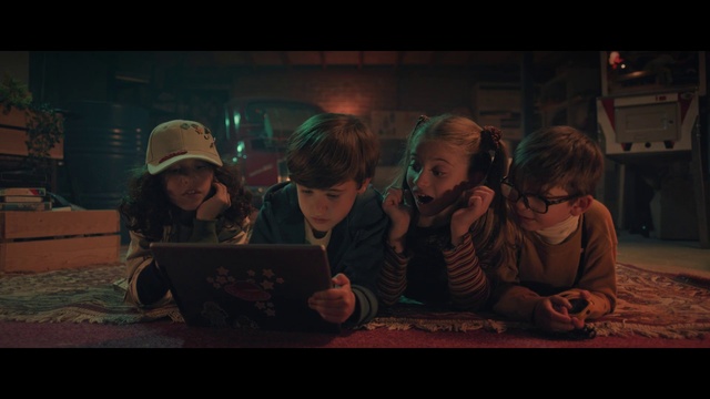 Video Reference: Interaction, Fun, Event, Space, Darkness, Games, Conversation, Visual arts, Midnight, Cg artwork