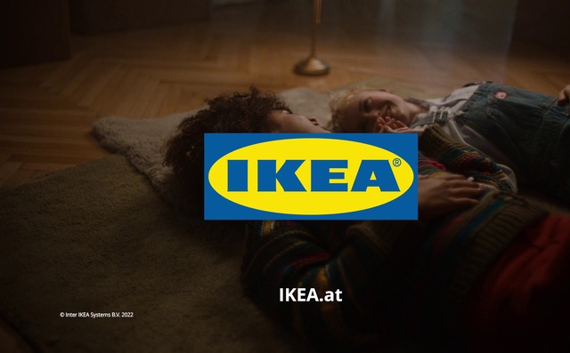 Video Reference: Comfort, Flooring, Wood, Personal protective equipment, Font, T-shirt, Fun, Sportswear, Toy, Beard