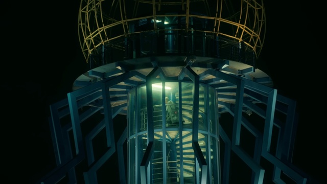 Video Reference: Tower, Building, Tower block, Landmark, City, Symmetry, Water, Engineering, Glass, Metropolis