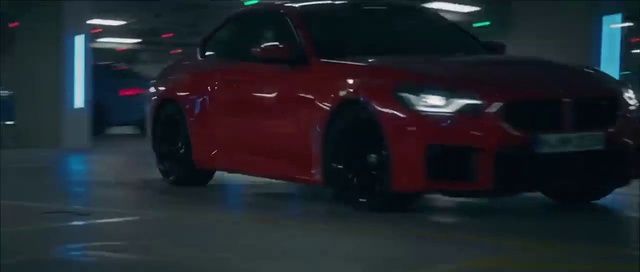 Video Reference: Tire, Wheel, Car, Vehicle, Automotive lighting, Hood, Automotive tire, Automotive design, Alloy wheel, Motor vehicle