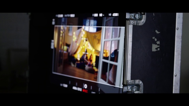 Video Reference: Computer, Output device, Television, Television set, Gadget, Personal computer, Flat panel display, Font, Communication Device, Audio equipment