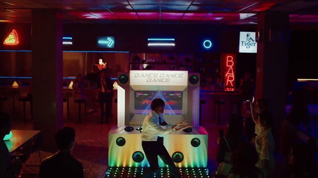 Video Reference: Purple, Chair, Entertainment, Interior design, Leisure, Visual effect lighting, Magenta, Fun, Display device, Event