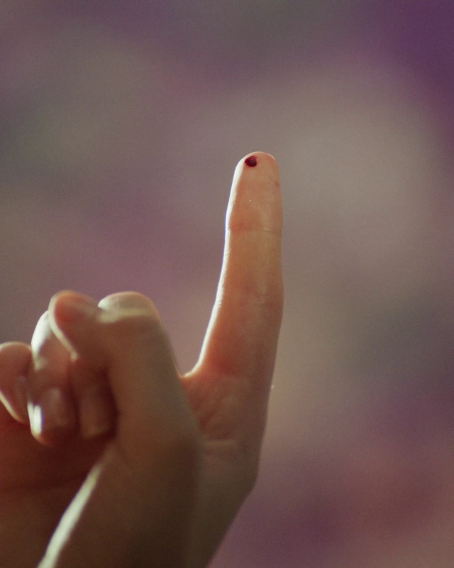 Video Reference: Sky, Cloud, People in nature, Human body, Gesture, Finger, Nail care, Thumb, Barefoot, Foot