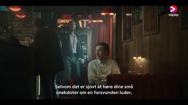 Video Reference: Flash photography, Sleeve, Font, Midnight, Darkness, Event, Sharing, Photo caption, Room, Night