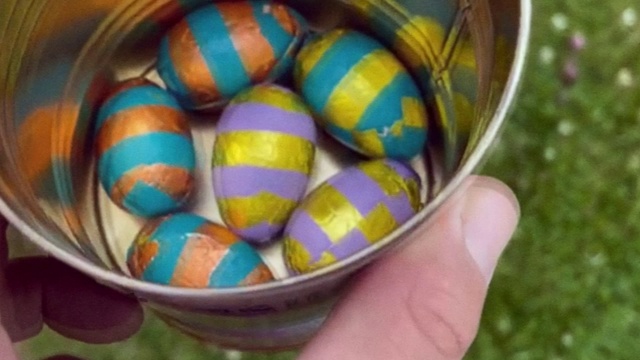 Video Reference: Serveware, Dishware, Creative arts, Marble, Easter egg, Cuisine, Dish, Event, Art, Font