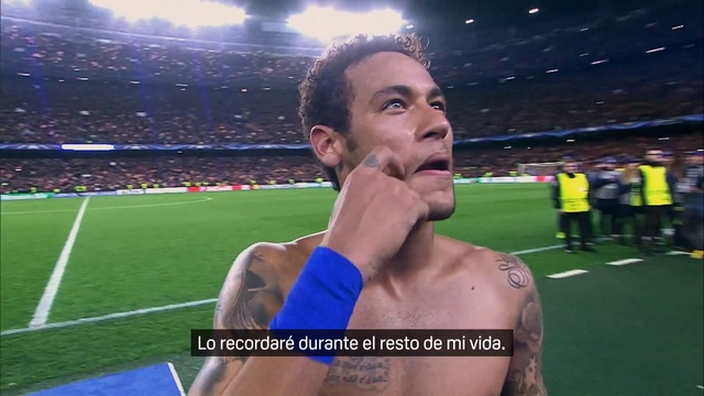 Video Reference: Product, Player, Gesture, Soccer, Ball game, Fan, Grass, Leisure, Sports, Team sport