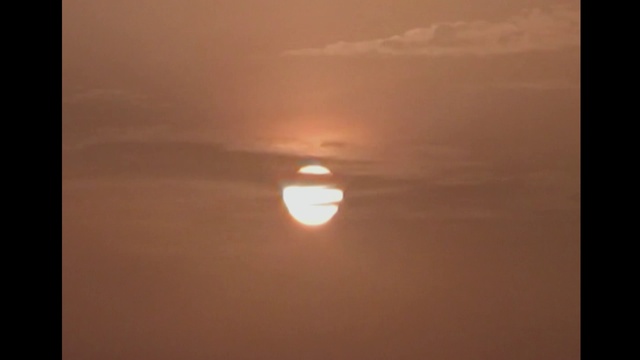 Video Reference: Cloud, Sky, Tree, Red sky at morning, Afterglow, Astronomical object, Tints and shades, Cumulus, Horizon, Sunrise
