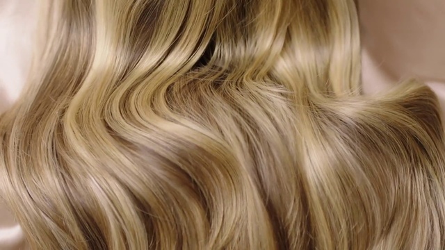 Video Reference: Hair, Head, Eyelash, Liver, Fawn, Wig, Layered hair, Bangs, Step cutting, Artificial hair integrations