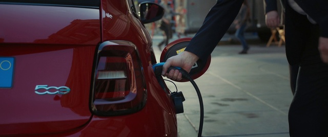 Video Reference: Car, Automotive tail & brake light, Vehicle, Automotive lighting, Motor vehicle, Hood, Automotive design, Automotive mirror, Bumper, Automotive exterior