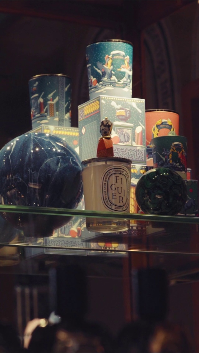 Video Reference: World, Event, Hat, Glass, Art, Darkness, Night, Tourist attraction, Visual arts, Sphere