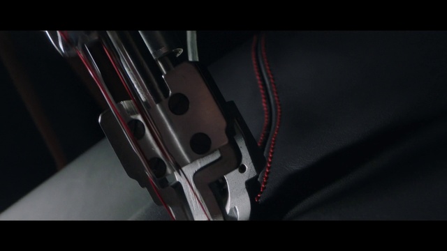 Video Reference: Automotive lighting, Automotive tire, Tire, Bicycle wheel, Vehicle, Trunk, Bumper, Personal luxury car, Carbon, Bicycle part