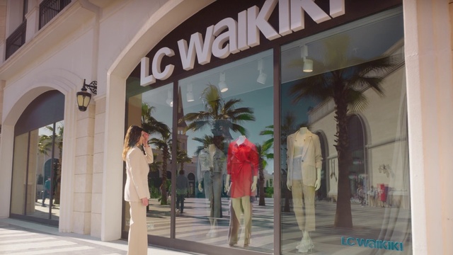 Video Reference: Interior design, Boutique, Fixture, Facade, Retail, Event, Trade, Plant, Shopping, Building