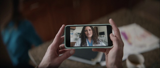 Video Reference: Hand, Mobile device, Communication Device, Portable communications device, Cameras & optics, Gesture, Finger, Gadget, Mobile phone, Thumb