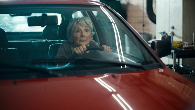 Video Reference: Car, Vehicle, Motor vehicle, Window, Automotive lighting, Hood, Automotive mirror, Automotive design, Automotive exterior, Mode of transport