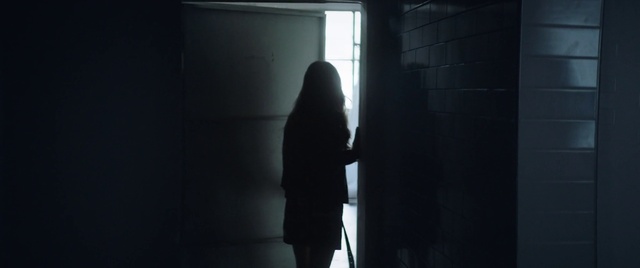 Video Reference: Flash photography, Sky, Tints and shades, Darkness, Monochrome photography, Room, Backlighting, Window, Monochrome, Gesture