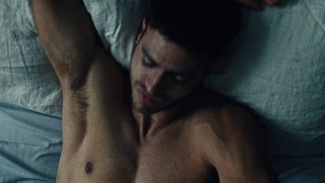 Video Reference: Nose, Arm, Eyebrow, Mouth, Muscle, Comfort, Neck, Jaw, Textile, Flash photography