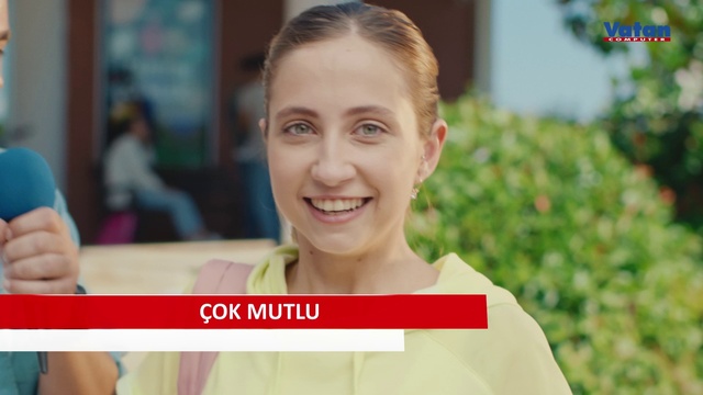 Video Reference: Smile, Skin, Facial expression, Happy, Plant, Blond, Event, Leisure, Font, Photo caption