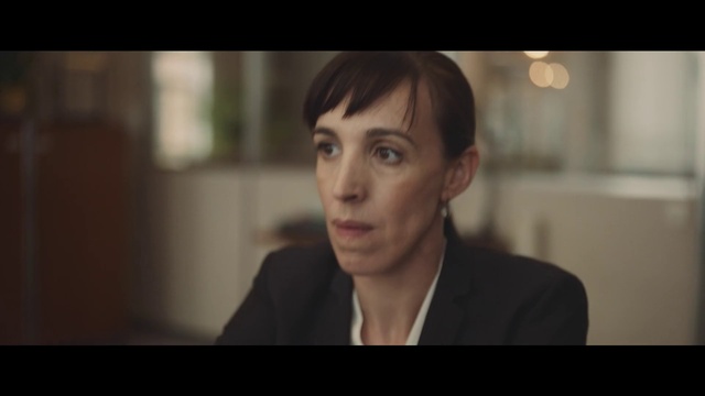 Video Reference: Eyebrow, Eyelash, Flash photography, Jaw, Blazer, Event, Darkness, Pleased, Layered hair, Formal wear