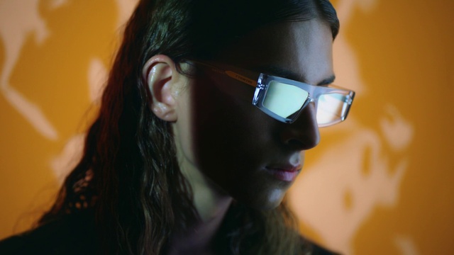 Video Reference: Nose, Lip, Vision care, Eyebrow, Eyewear, Eyelash, Flash photography, Jaw, Neck, Eye glass accessory