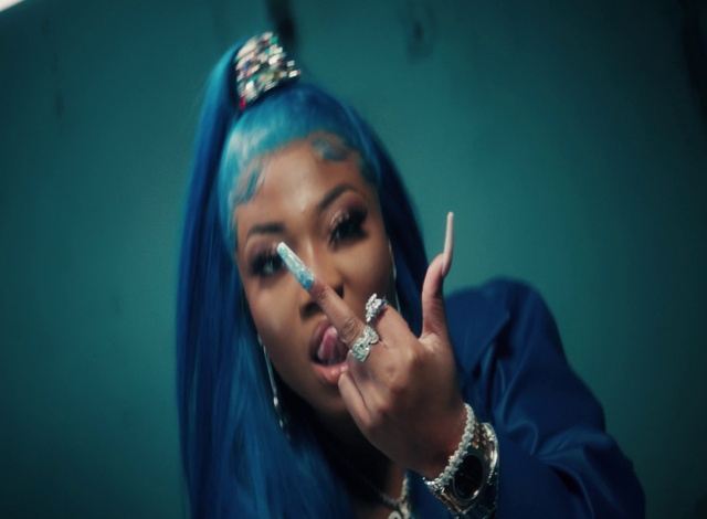 Video Reference: Lip, Eyebrow, Eyelash, Flash photography, Dress, Gesture, Makeover, Lipstick, Black hair, Earrings