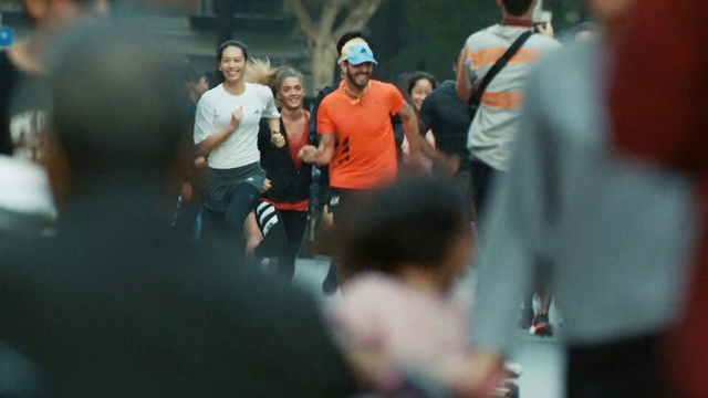 Video Reference: Shorts, Tire, Hat, Recreation, Baseball cap, T-shirt, Leisure, Event, Fun, Crowd