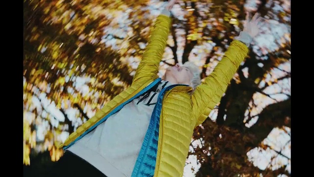 Video Reference: People in nature, Twig, Gesture, Trunk, Happy, Wood, Leisure, Tints and shades, Grass, Deciduous