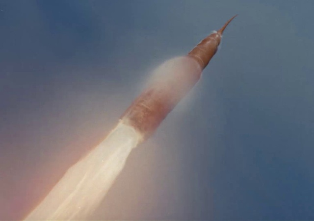 Video Reference: Sky, Gesture, Rocket, Missile, Thumb, Cloud, Smoke, Event, Cone, Aerospace engineering